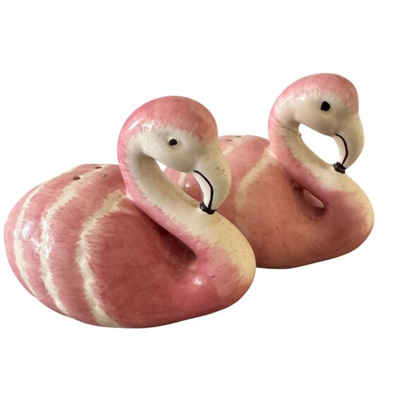 Vintage Ceramic Flamingo Salt & Pepper Shakers Pink & White Collectible Table De - Picture 4 of 4